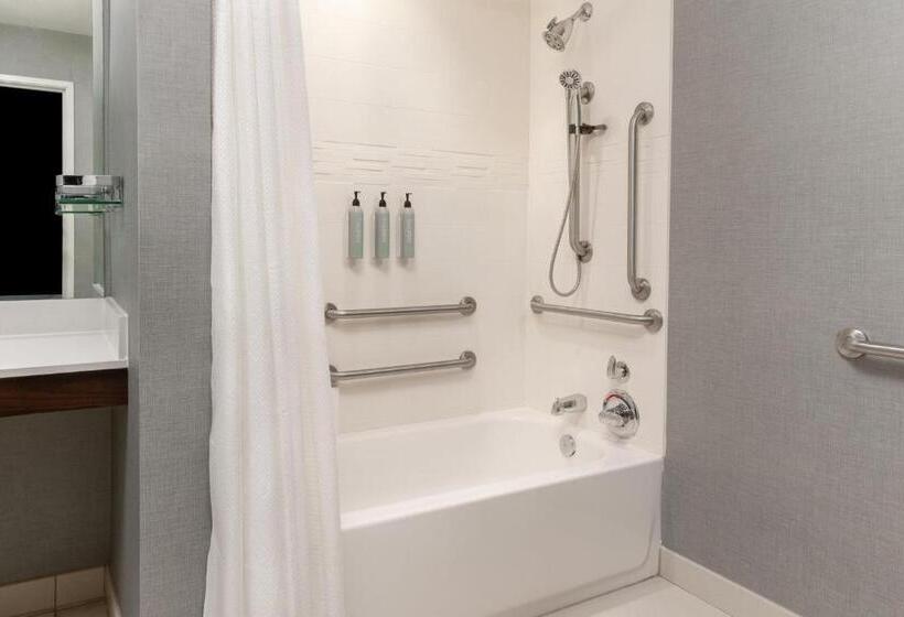 Люкс Кровать Кинг, Residence Inn By Marriott Youngstown Warren/niles