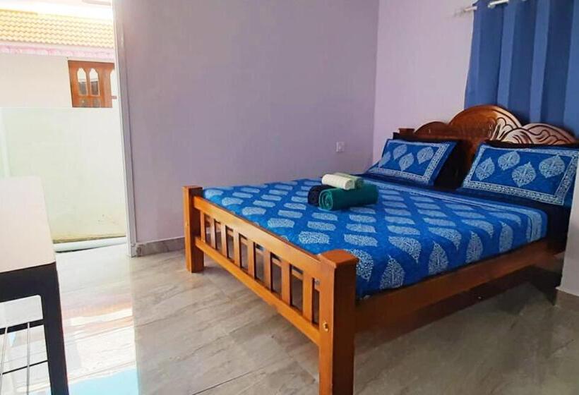 اتاق اکونومی, Blue Sophy Residency