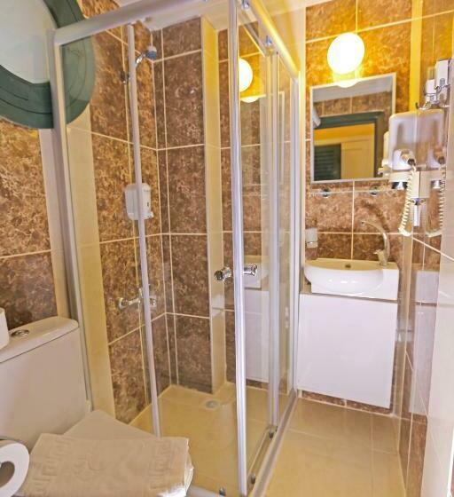 اتاق اکونومی, Bleu Nuit Bodrum
