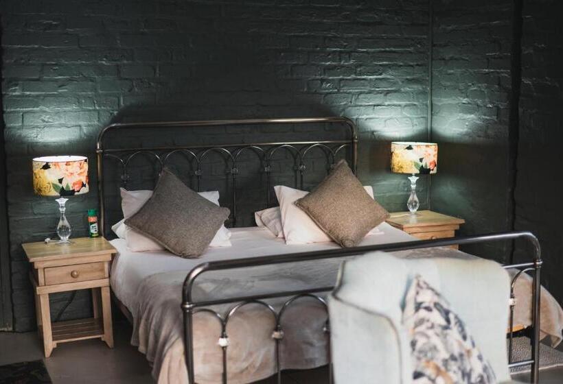 Полулюкс Повышенной Комфортности, Le Rêve Boutique Hôtel