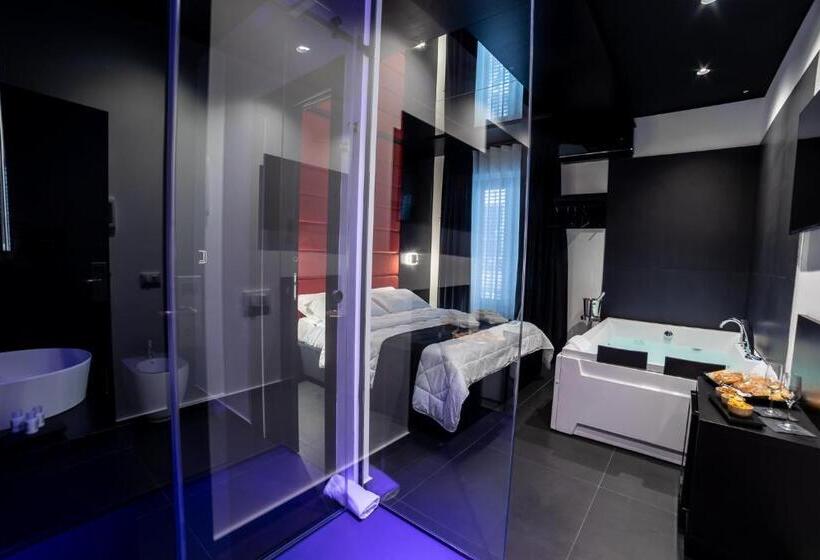 اتاق استاندارد با وان آب گرم, Maximum Hub Suite&spa