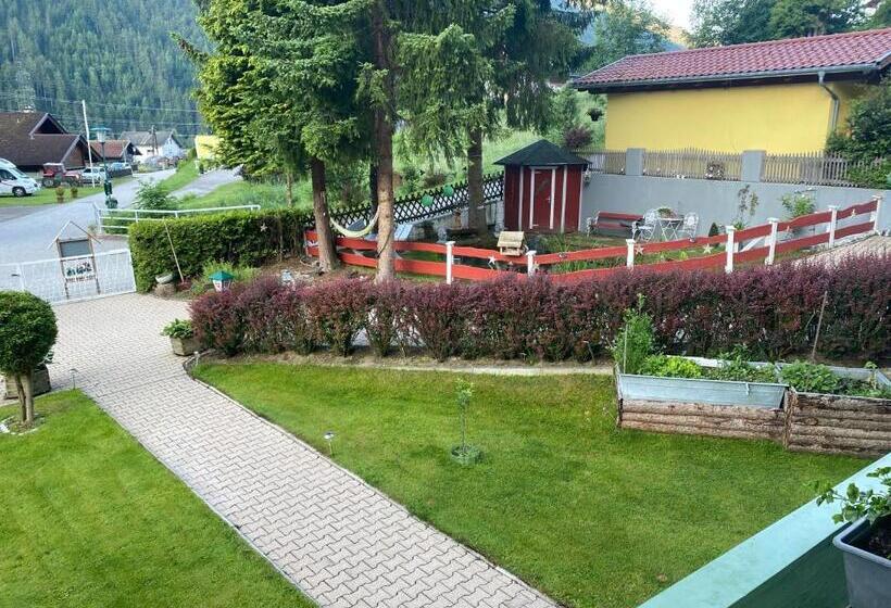 Студия Стандарт, Molltaler Appartements En B&b