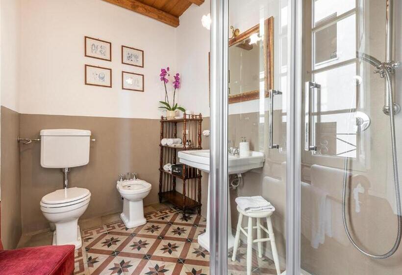 Номер Deluxe Вид на Горы, Palazzo Cherchi