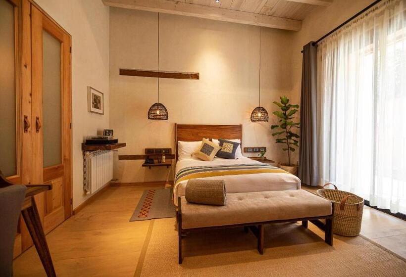 استودیوی سوپریور, Taller De Juan  Casa
