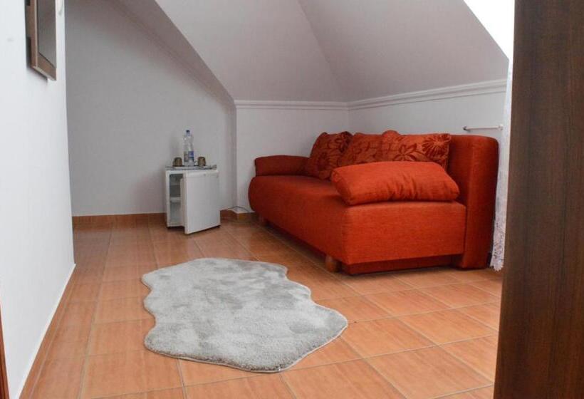 سوییت خانوادگی, Aqua Oazis Apartman
