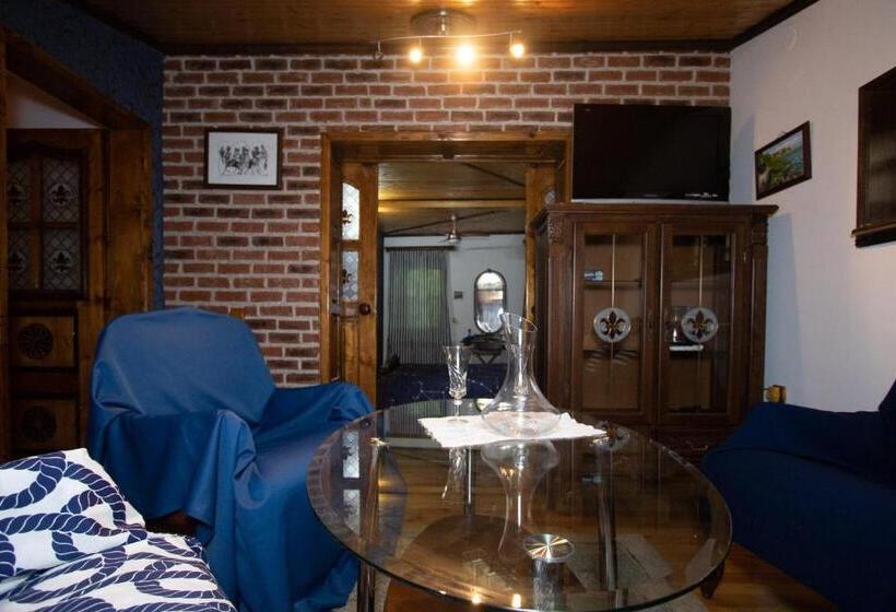 Апартаменты 2 Спальни, старата баkалия The Old Grocery, Guest Rooms