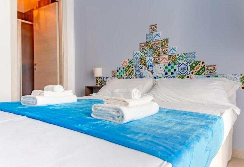 اتاق استاندارد با بالکن, Sterlizia Rooms