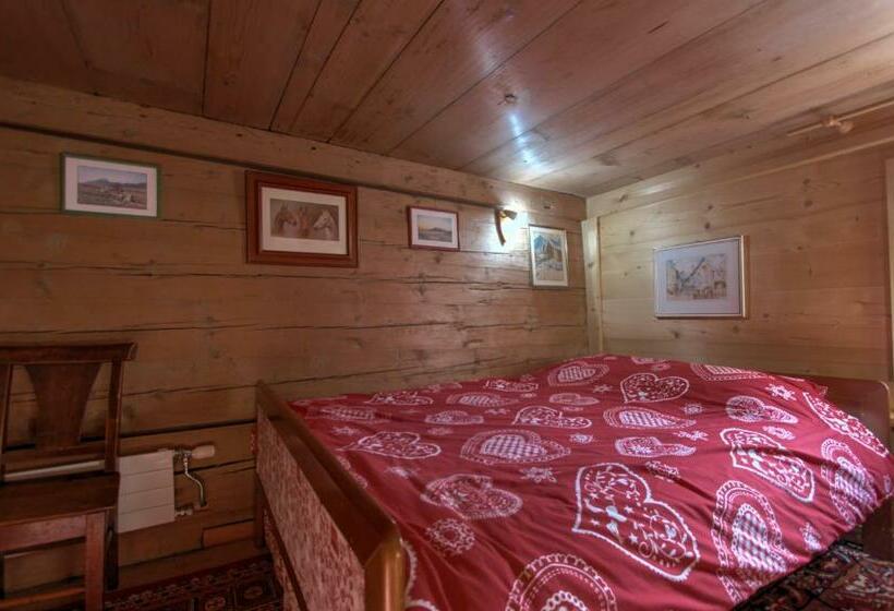 اتاق خانوادگی, B&b La Pivoine