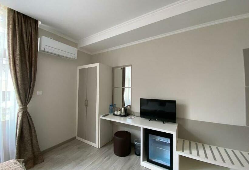 Номер Стандарт Трехместный, Comfort Guest Rooms