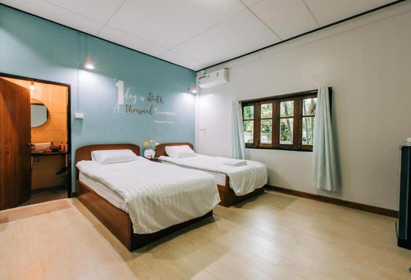 اتاق استاندارد با چشم‌انداز باغ, Banya Bnb ที่พักบ้านย่าบีแอนด์บี เมืองประจวบฯ