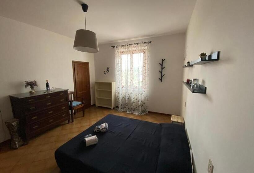 Номер Стандарт, Casa Degli Eroi