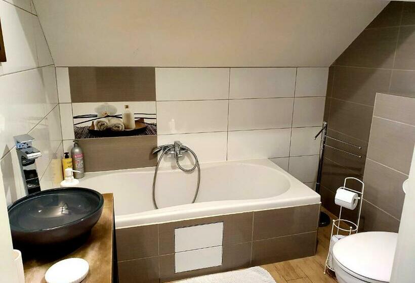 Номер Стандарт, Les étangs Du Thioux Guest House