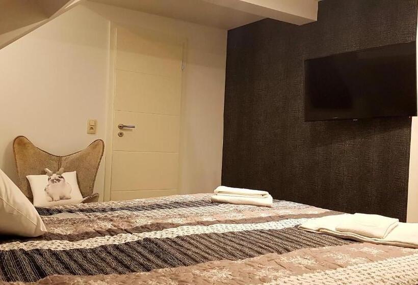 Стандартный Номер Кровать Кинг, Les étangs Du Thioux Guest House