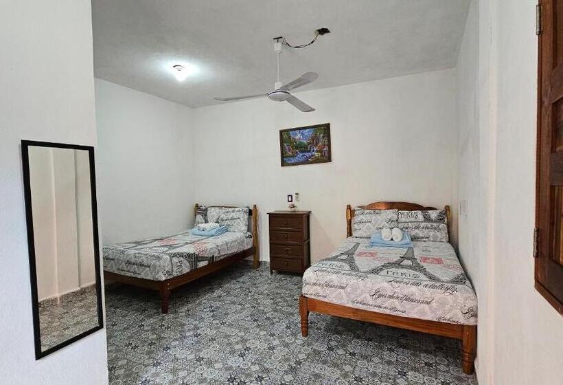 اتاق استاندارد چهار تخته, Casa Coral