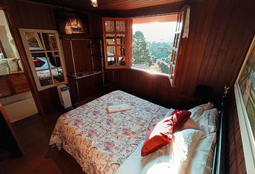 سوییت با چشم‌انداز استخر, Mansao Austriaca Guesthouse