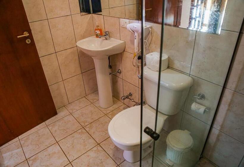سوییت خانوادگی, Mansao Austriaca Guesthouse