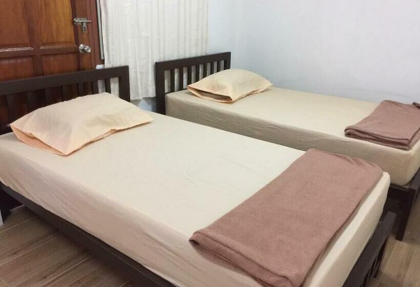 اتاق اکونومی, Siriwal Guesthouse