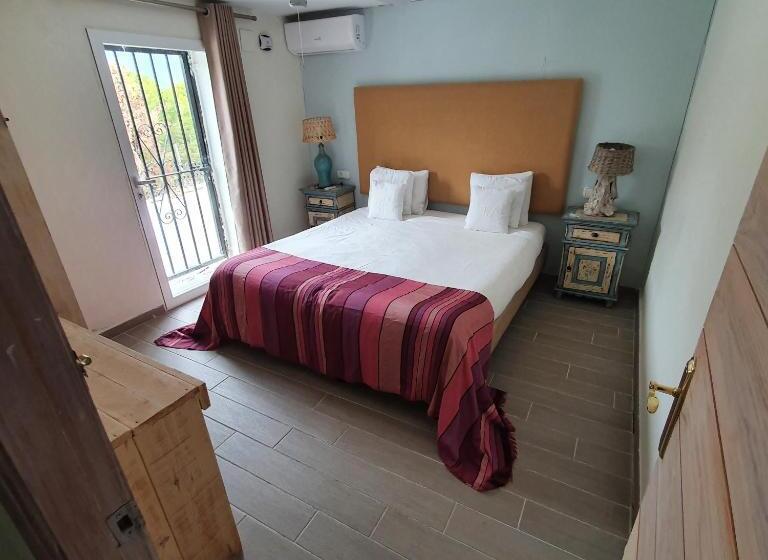 اتاق لوکس با تخت بزرگ, Elparaiso Altea Apartment Sylvia Adults Only Bed & Borrel