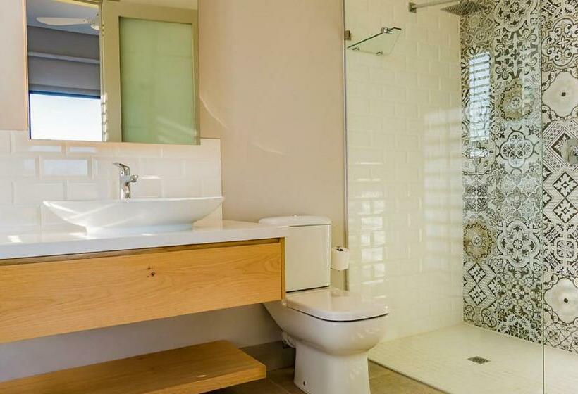 Дом 1 Спальня, House 222 Gowrie Farm