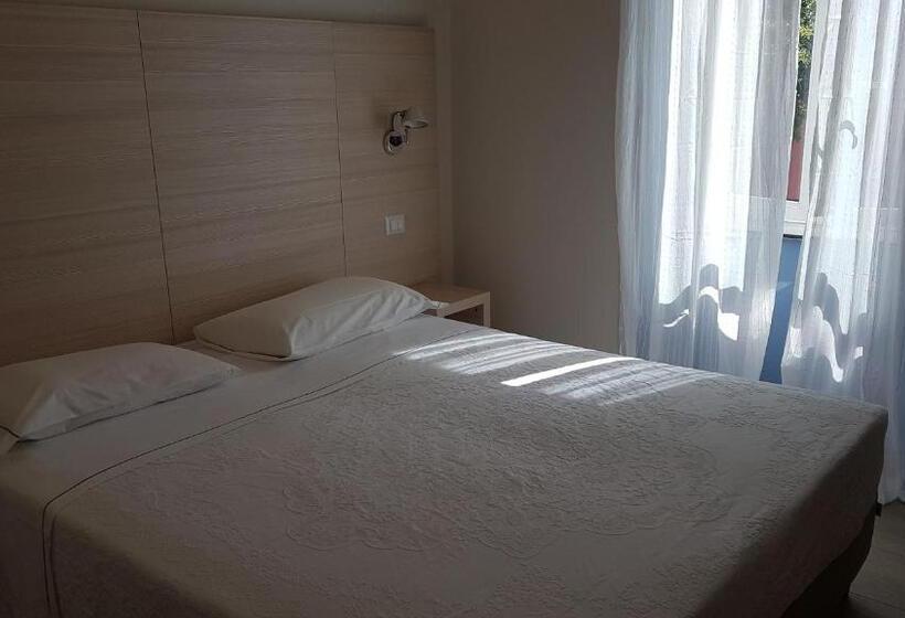 اتاق لوکس با بالکن, Cecio 5 Terre Rooms