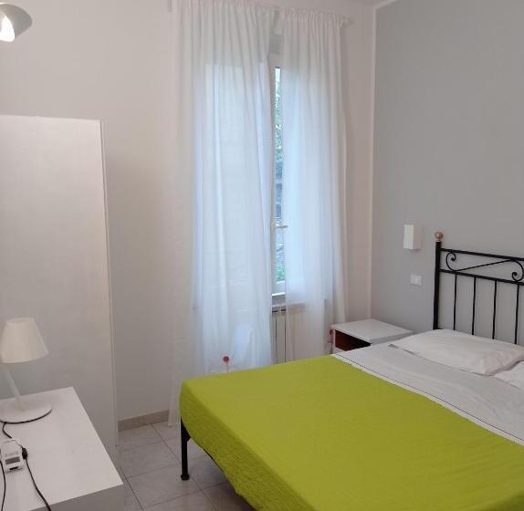 اتاق اکونومی, Cecio 5 Terre Rooms
