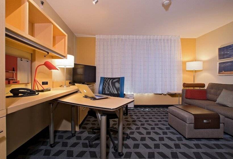 Люкс, Towneplace Suites By Marriott Garden City