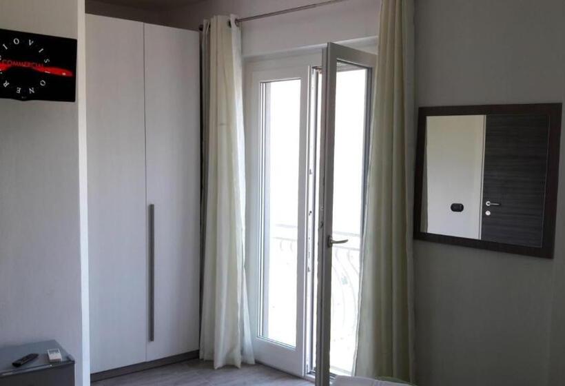 اتاق استاندارد با چشم‌اندازهای پانوراما, B&b La Giancarla