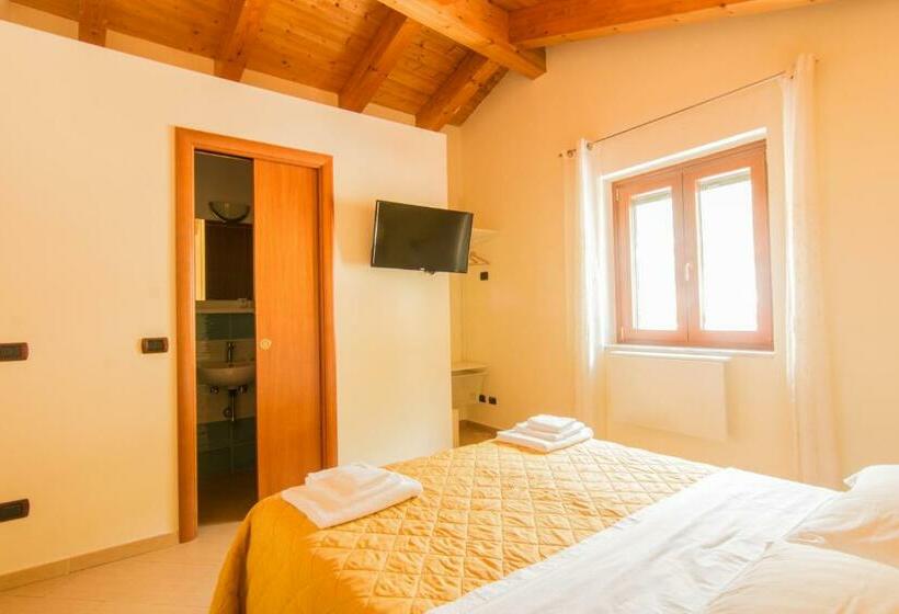 Quarto Estandar, B&b Sotto Un Tetto