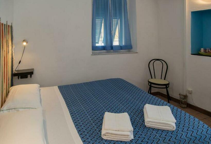 Номер Стандарт, Camere Anna