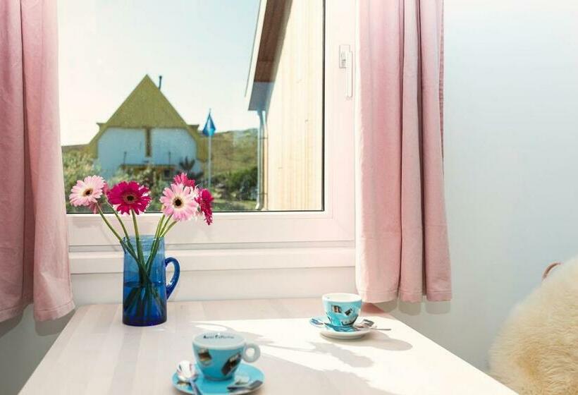 اتاق لوکس با بالکن, B&b Duinblick