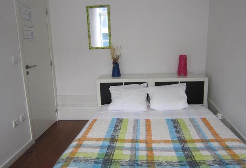 اتاق استاندارد با بالکن, Hostel Prime Guimaraes
