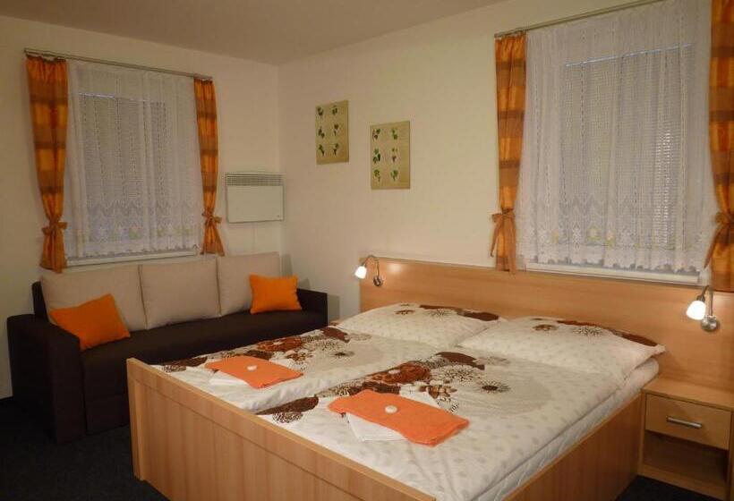 Номер Стандарт, U Jeřába   Komplex A
