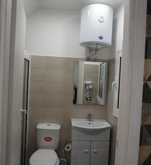 غرفة قياسية ثلاثية, B&b Porta Garibaldi