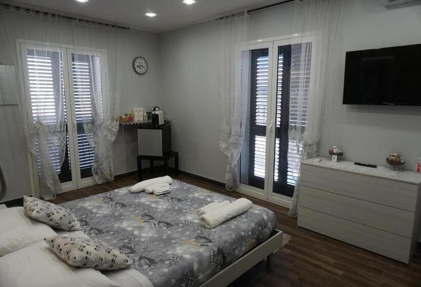 غرفة قياسية ثلاثية, B&b Porta Garibaldi