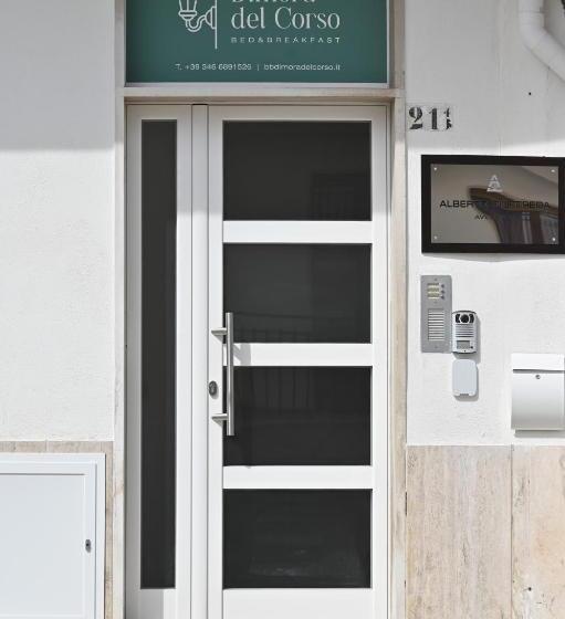 غرفة قياسية ثلاثية مزودة بشرفة, Dimora Del Corso