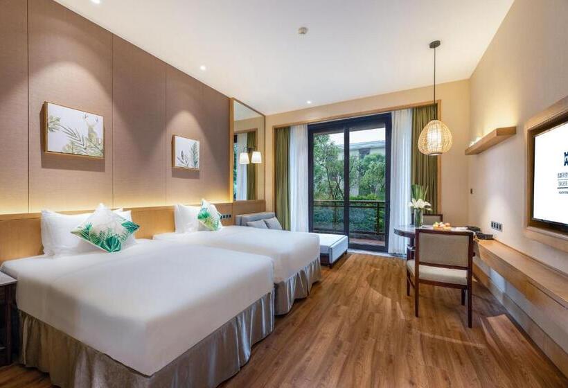 اتاق لوکس با چشم‌انداز باغ, C&d Resort,wuyi Mountain