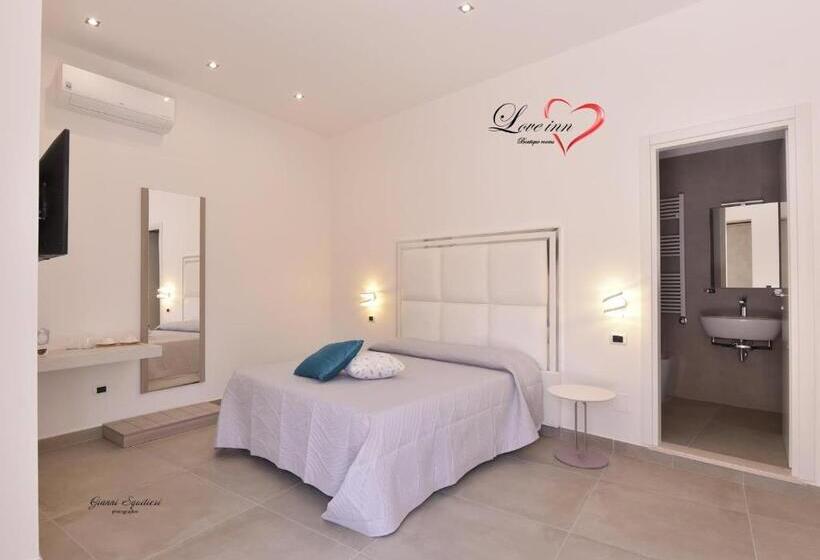 اتاق لوکس, Love Inn