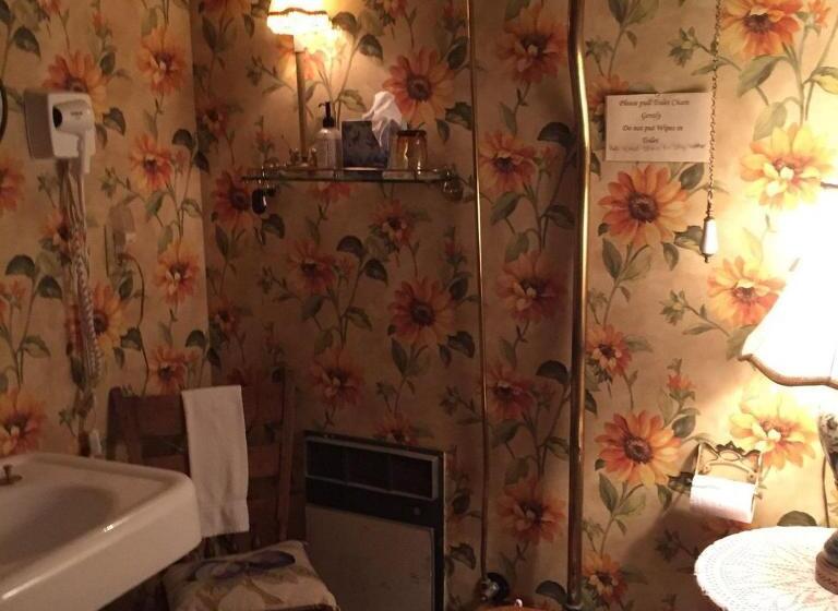 带共用浴室的标准房间, American River Inn