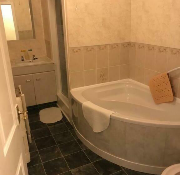 اتاق استاندارد با چشم‌انداز باغ, Bron Menai Guest House