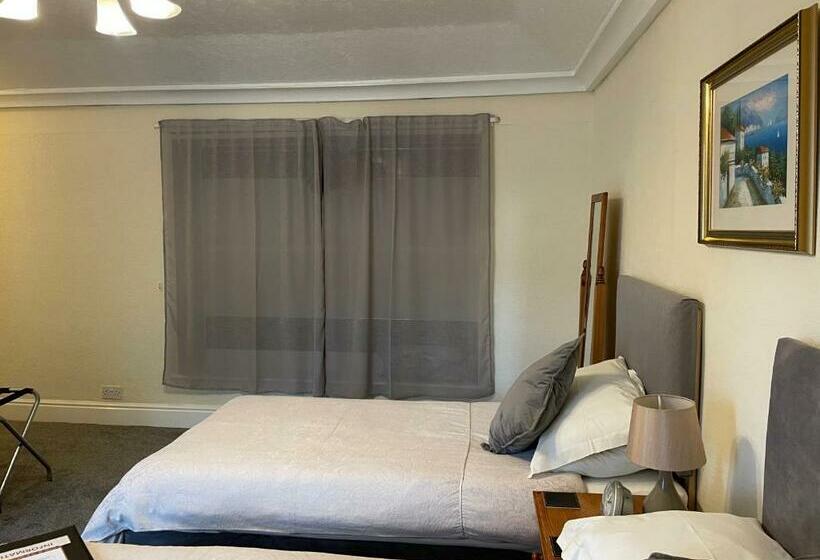 اتاق استاندارد با چشم‌انداز باغ, Bron Menai Guest House