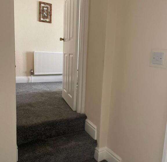 اتاق استاندارد یک نفره, Bron Menai Guest House