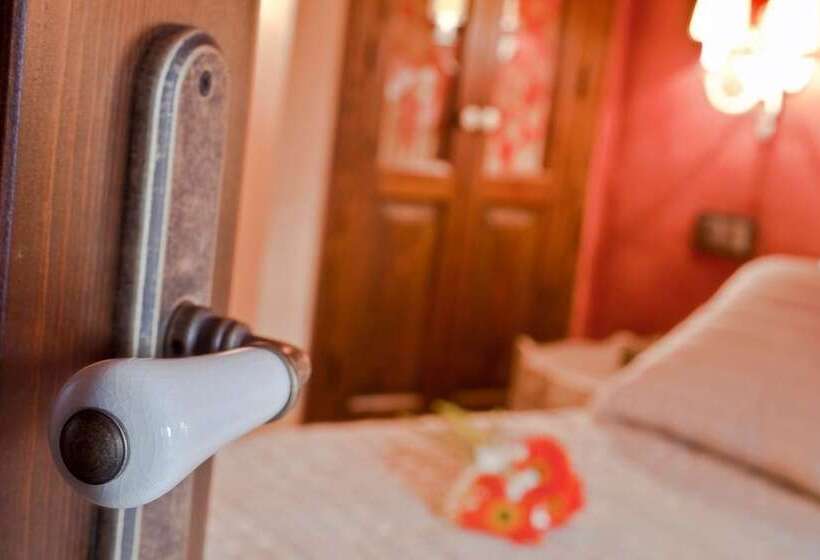 Номер Стандарт, Boutique Real Posada De Liena