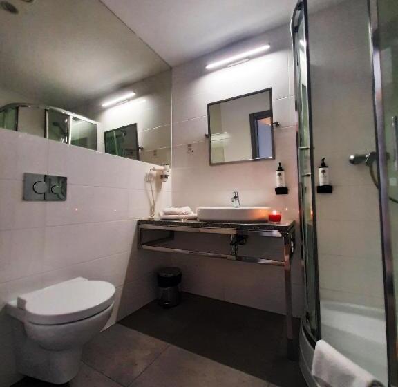 Quarto Comfort, Forza