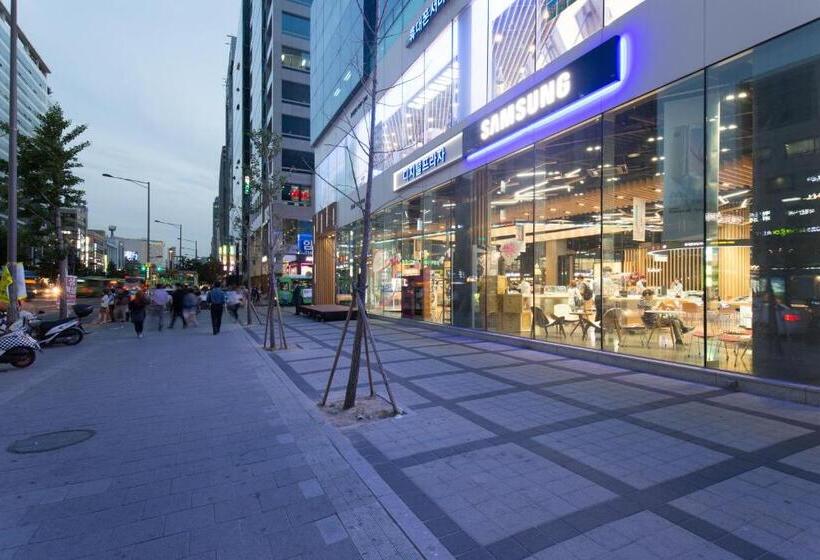 스탠다드 트리플 룸, Sam Stay Hongdae