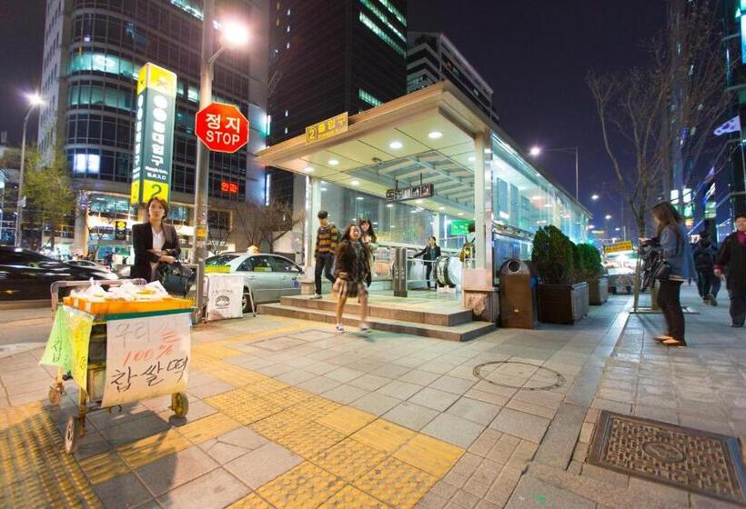 4인용 스탠다드 룸, Sam Stay Hongdae