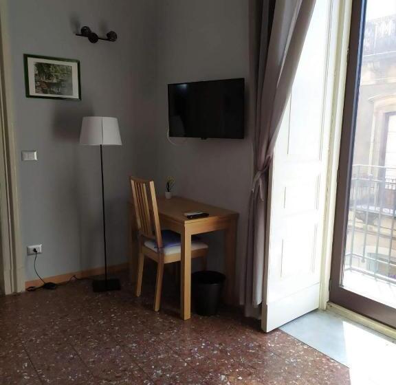 اتاق راحتی سه تخته, B&b A Casa Di Giosi