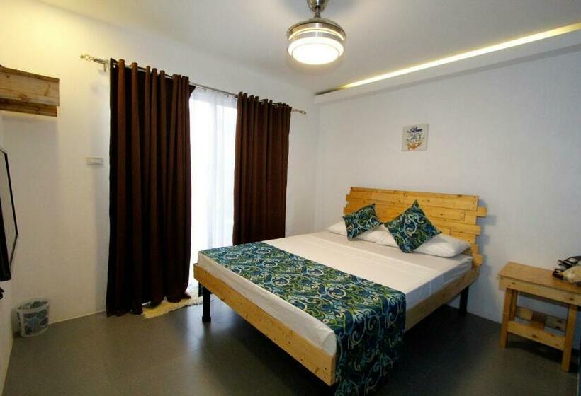 이코노미 룸, Bay Area Lodge