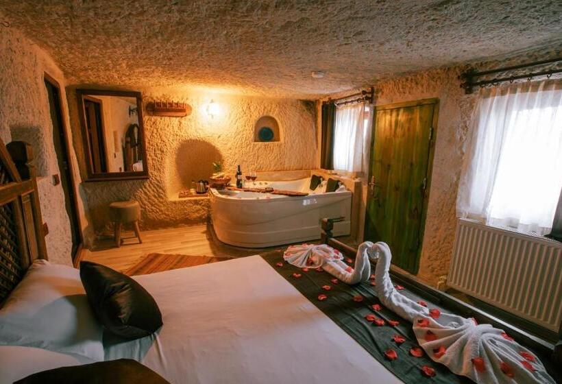 سوئیت با وان آب گرم, Mia Cappadocia Cave