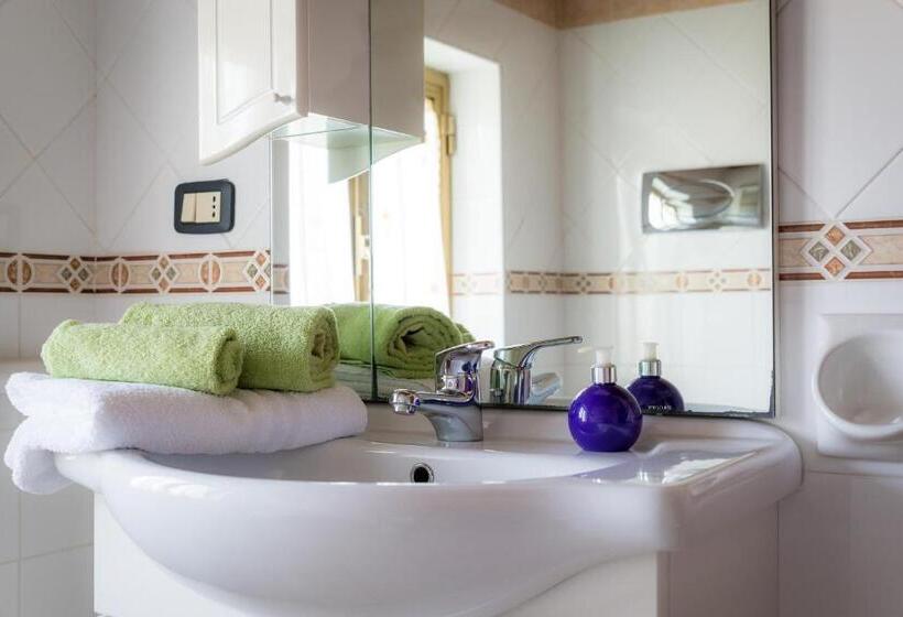 Номер Стандарт Трехместный, B&b Il Girasole