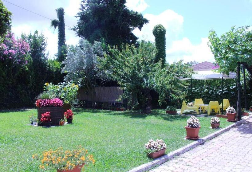 Номер Стандарт Трехместный, B&b Il Girasole